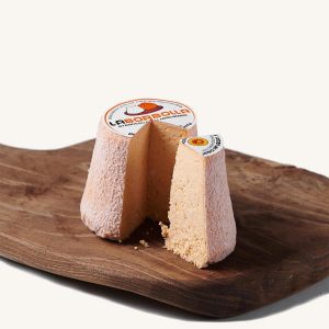 Afuega´l Pitu DOP atroncau roxu (red) cheese with paprika, whole piece